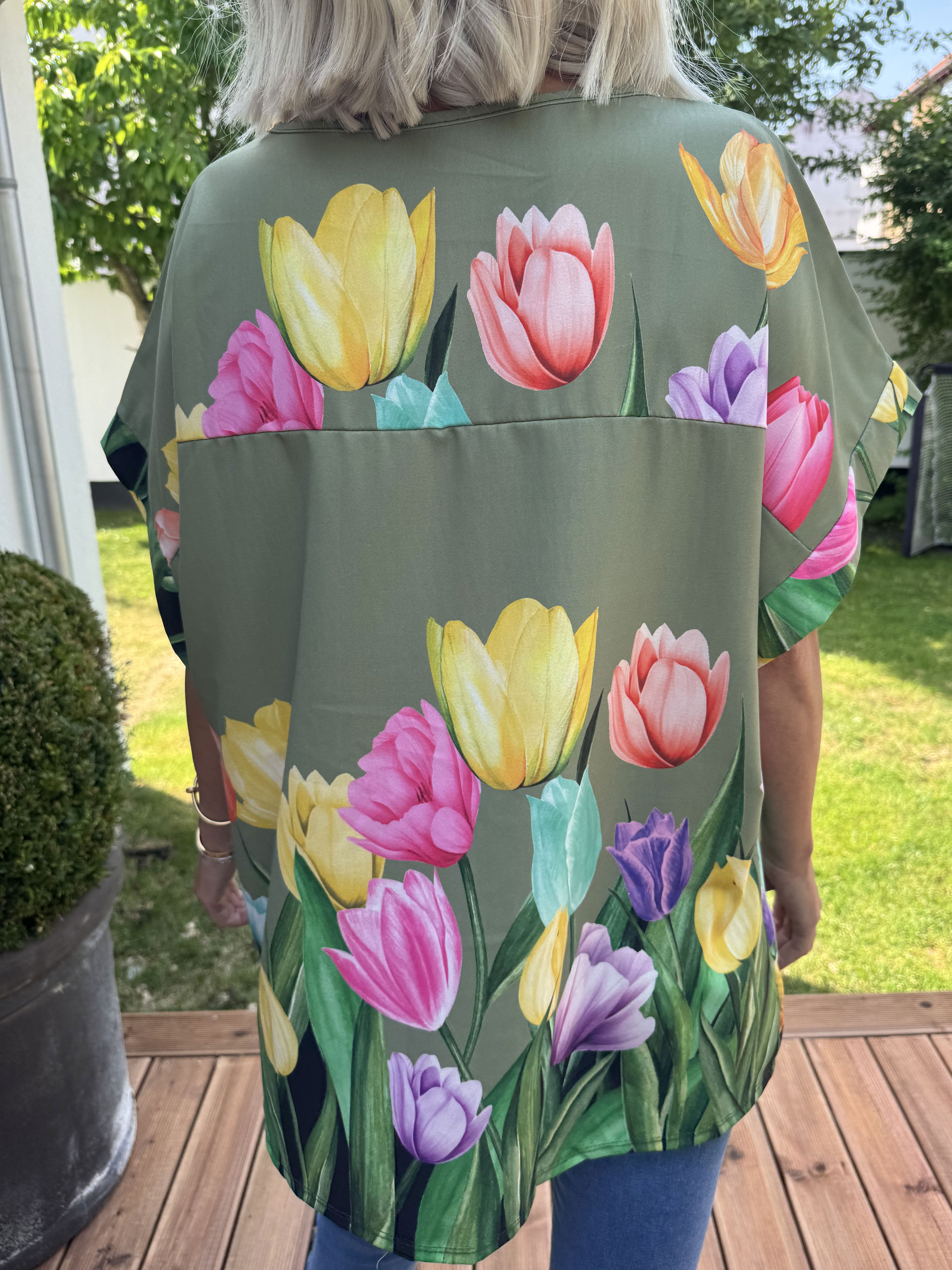 Montana - Bluse med korte ærmer og tulipan motiver